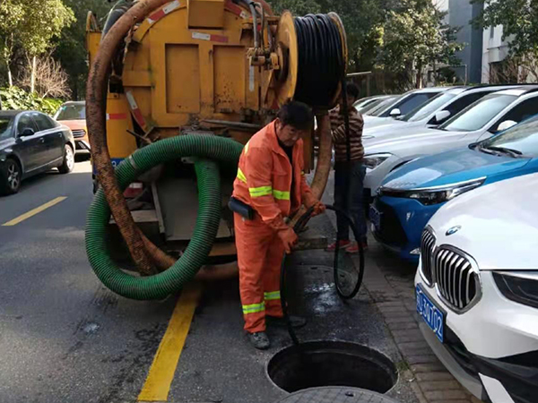 平南排污管道清淤