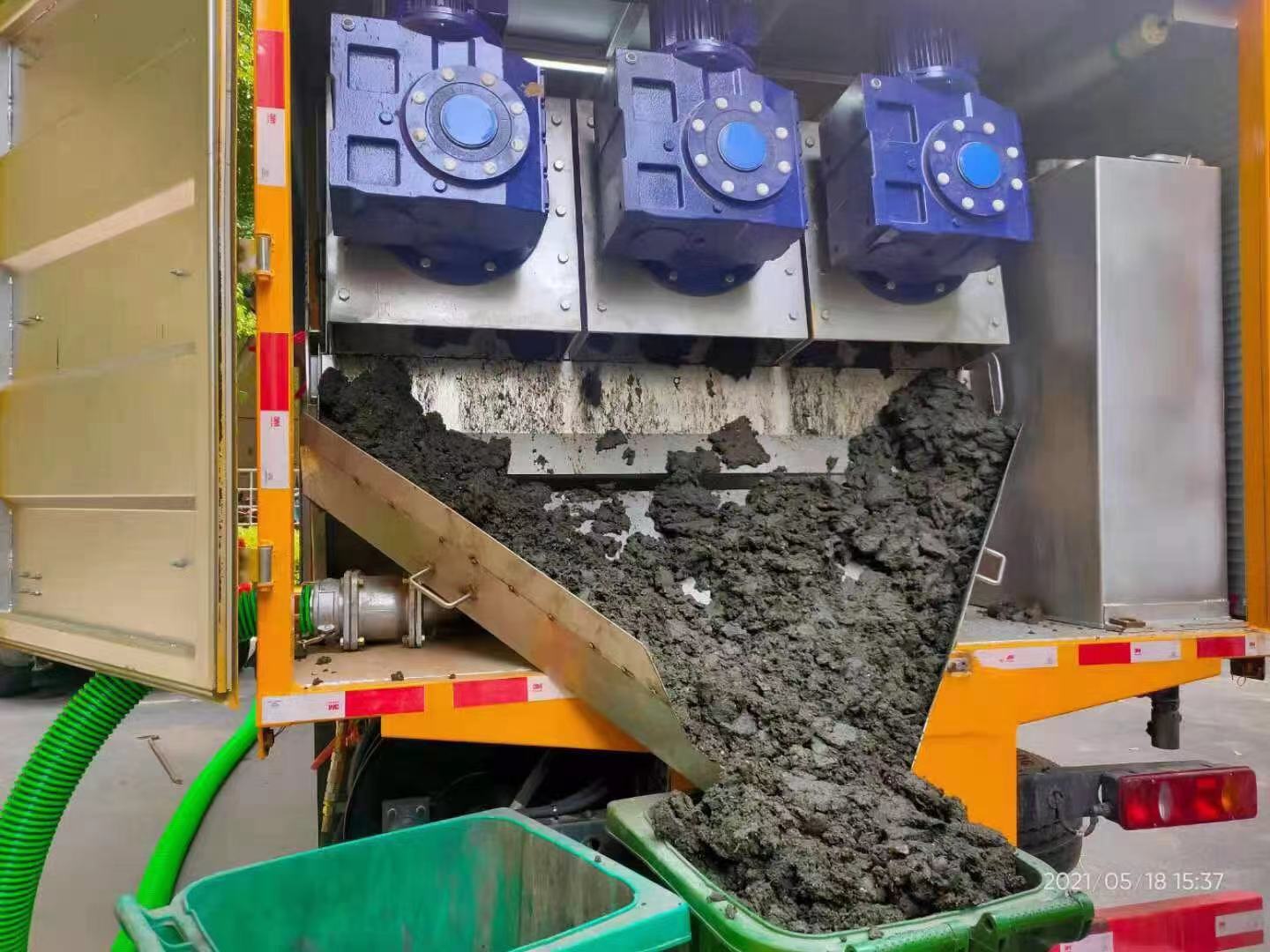 平南化粪池清掏城市维护站-泥浆净化干湿分离处理